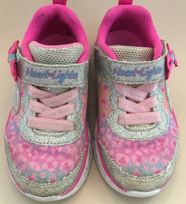 Scarpe per ragazze: Kinder-Schuhe (25, mit Licht) – Usato da Grüningen venduto da tienda100