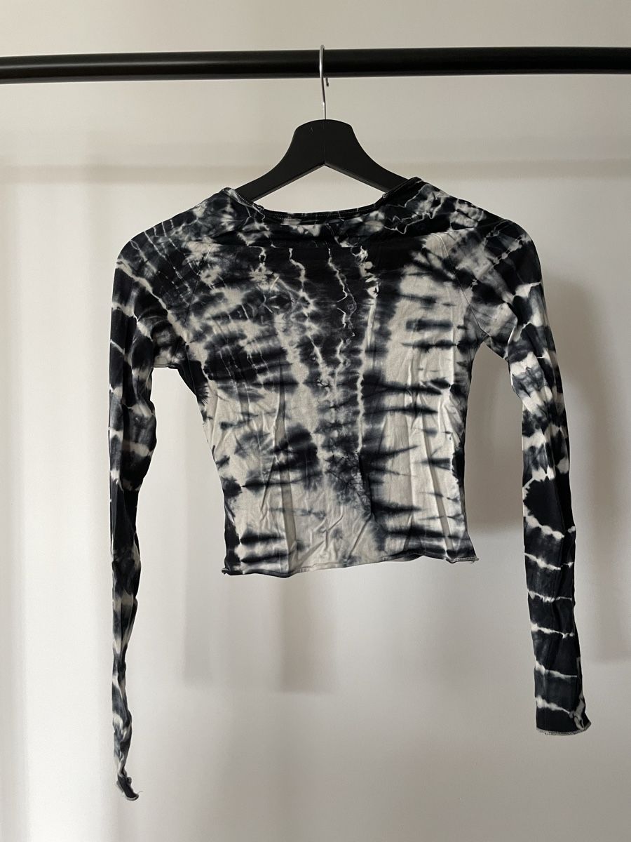 Weekday Maglioni & Felpe: Y2K Cardigan, cropped, Weekday – Usato da Zofingen venduto da silbosja 3