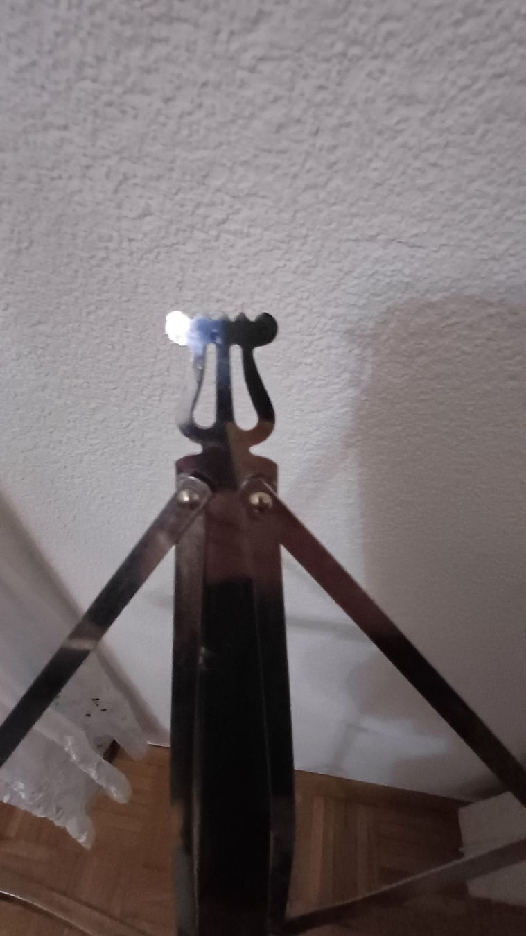 Supports pour instruments & partitions: Notenständer, zusammenklappbar, – D'occasion à St. Gallen par gab_8nvv 1