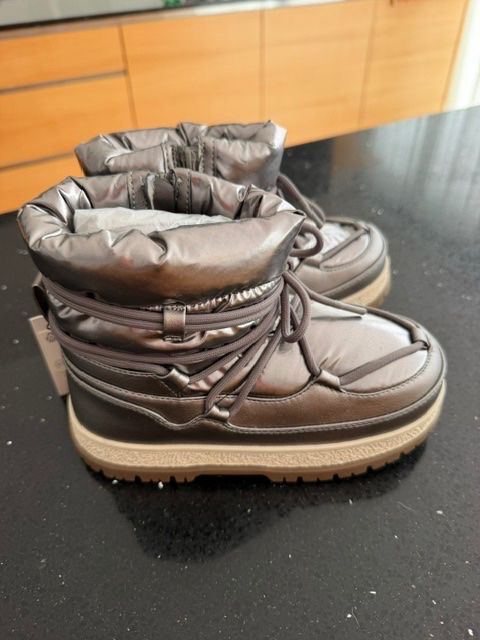 Zara Chaussures garçon: Kinder Stifel Grosse 32 – Neuf (Voir description) à Küsnacht ZH par ElenaPe