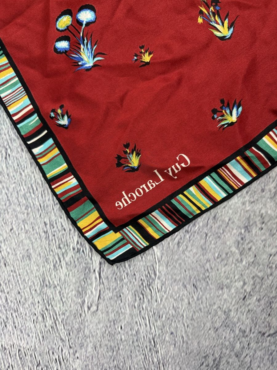 Foulards, Tücher & Schals: Halstuch Guy Laroche gemustert rot guter Zustand – Gebraucht aus Luzern von kim221080 1