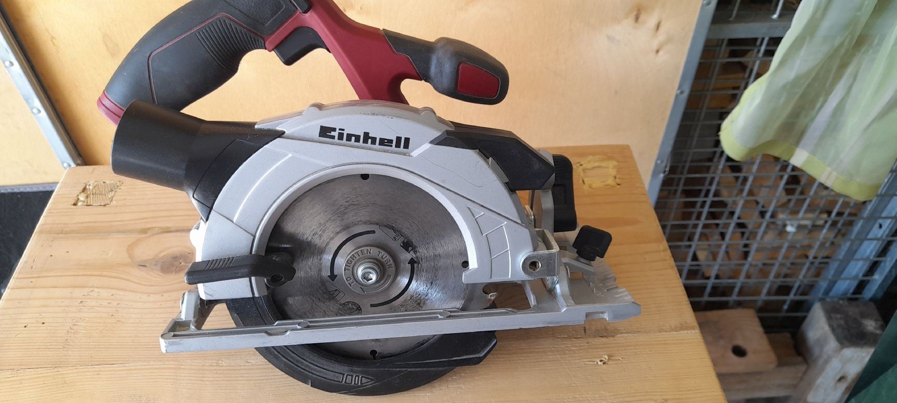 Einhell Toutes les machines: Akku Hand Kreissäge – D'occasion à Walzenhausen par and_55gb