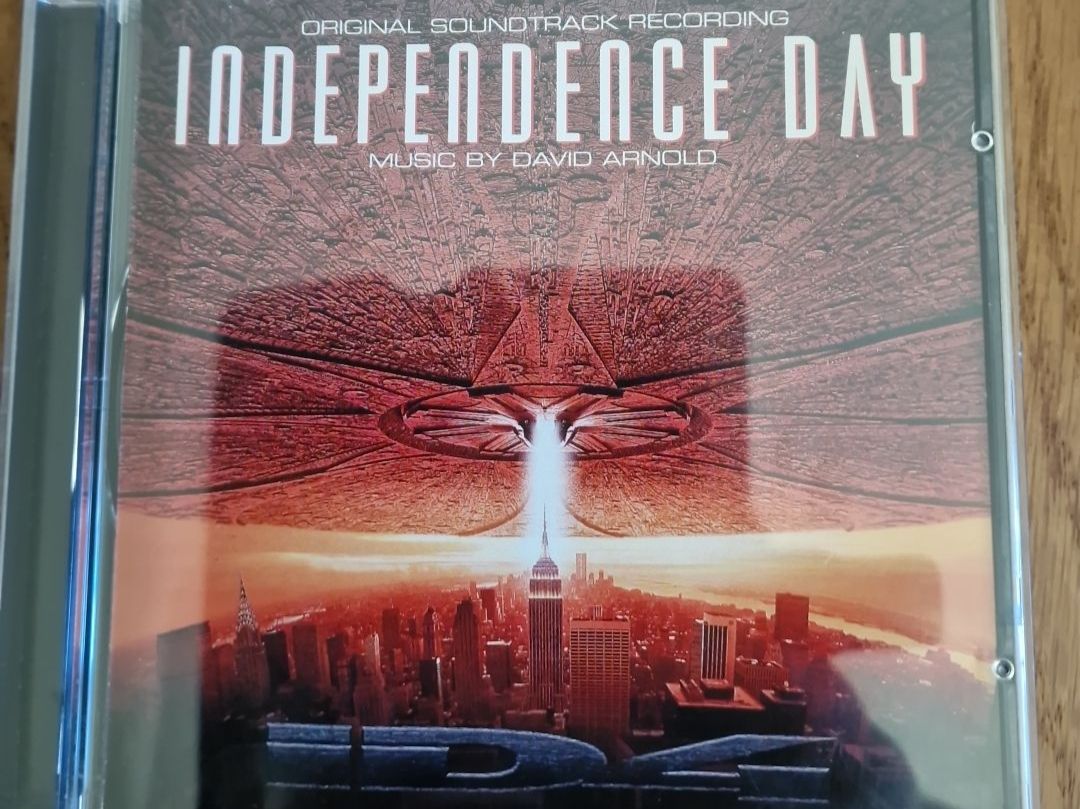 CD: Independence Day Soundtrack CD David Arnold – Usato da Urtenen-Schönbühl venduto da Saints67