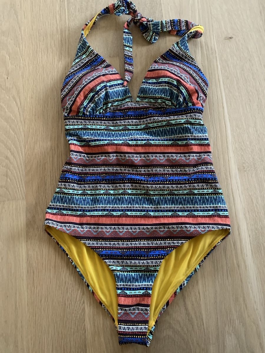 Costumi da bagno & Bikini: Badeanzug Gr. 38 B/C, —> eher 36 B – Nuovo (secondo la descrizione) da Alchenstorf venduto da ann_ppl8