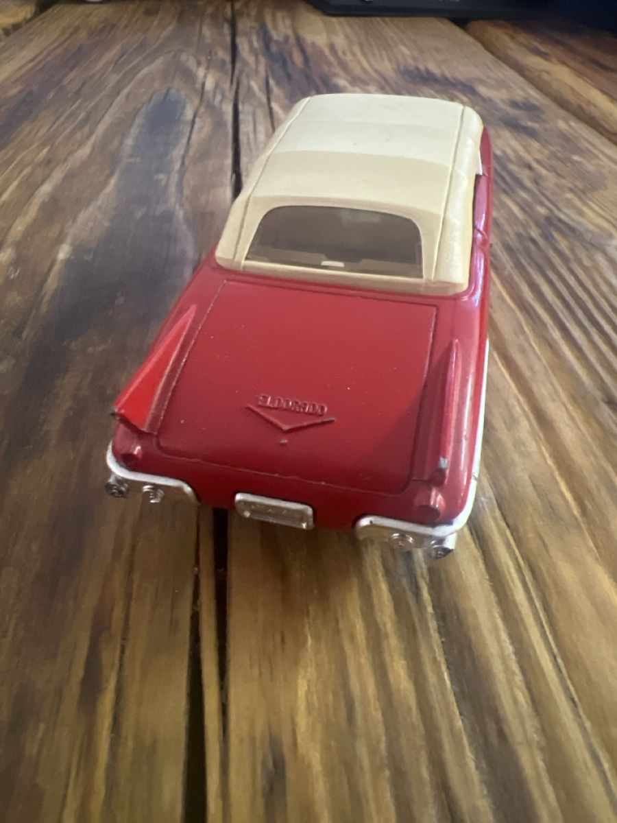 Cadillac Voitures modèles: Cadillac Eldorado Oldtimer Modellauto  – D'occasion à Umiken par mar_p7n9 4