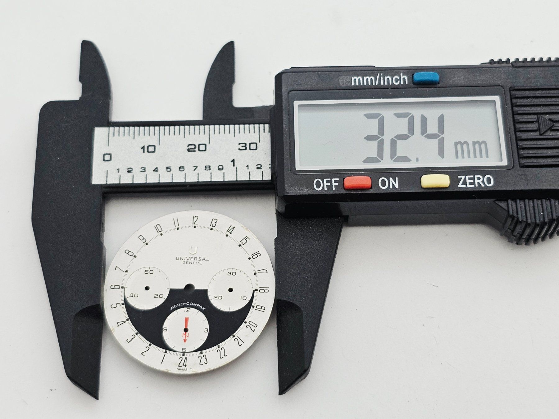 Universal Genève Orologi: Universal Geneve Aero-Compax Zifferblatt – Usato da Bassersdorf venduto da AnkerWatch 6