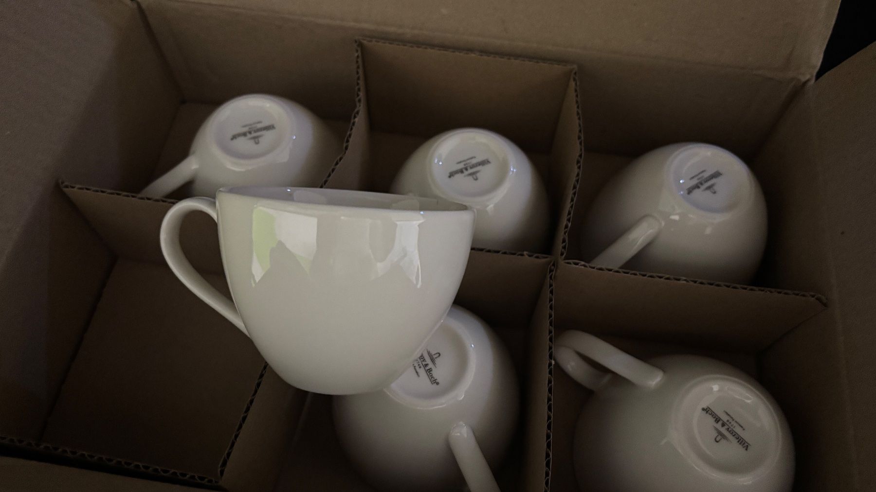 Villeroy & Boch Tassen: NEW - Villeroy & Boch "Basic White" Coffee Cups, 6 Cups – Neu und originalverpackt aus Lengnau BE von 4ConsultingSolutions 6