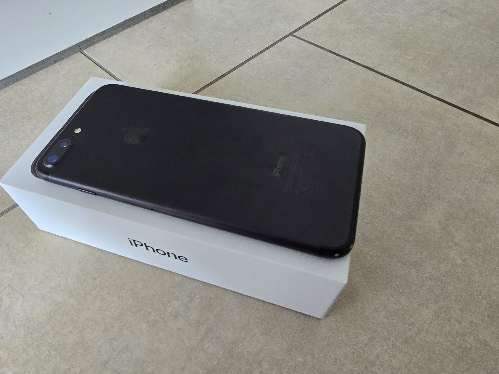 Apple Handys / Smartphones: Apple iPhone 7 Plus - 32GB – Gebraucht aus Rickenbach b. Wil von VeryLovelyThings 5