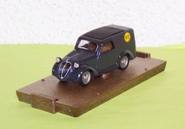 Brumm #RO45: Fiat 500B Furgoncino - PT, 1946, Metall, 1:43