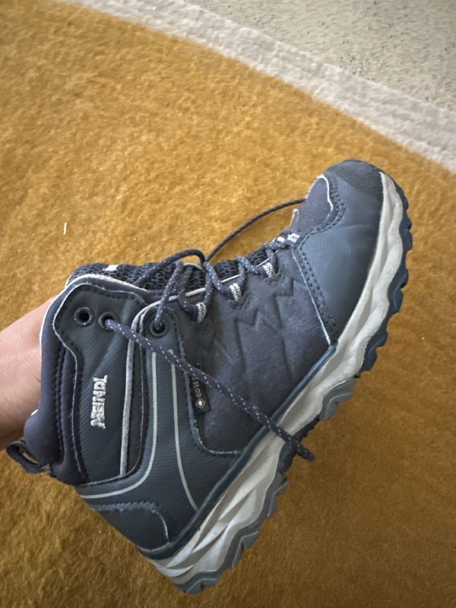 Meindl Scarpe per ragazzi: Meindl Wanderschuhe 32 – Usato da Biberstein venduto da Anka01 1