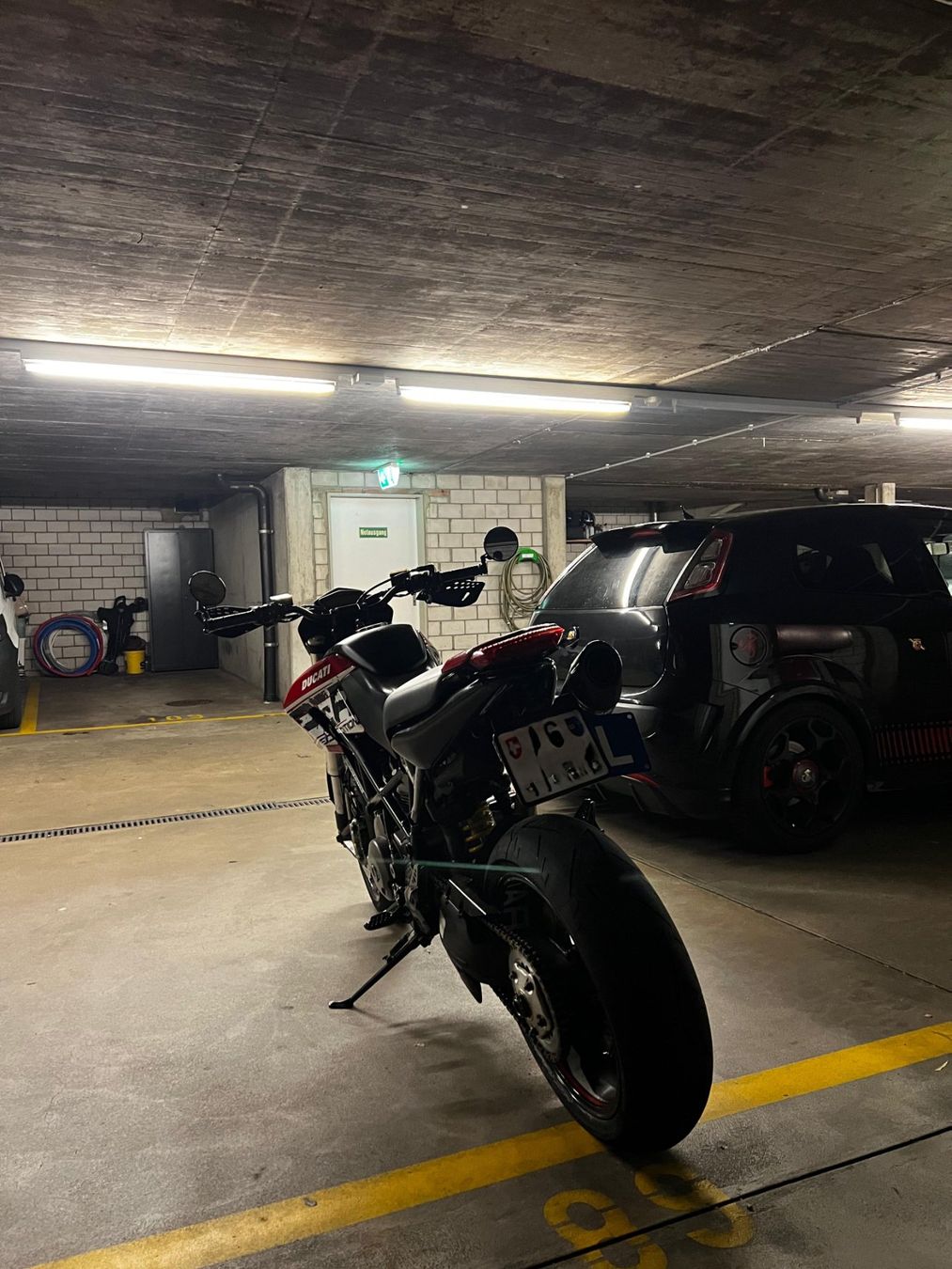 Ducati Strasse: Ducati Hypermotard 796 – Gebraucht aus Wettingen von ven_ld76 5