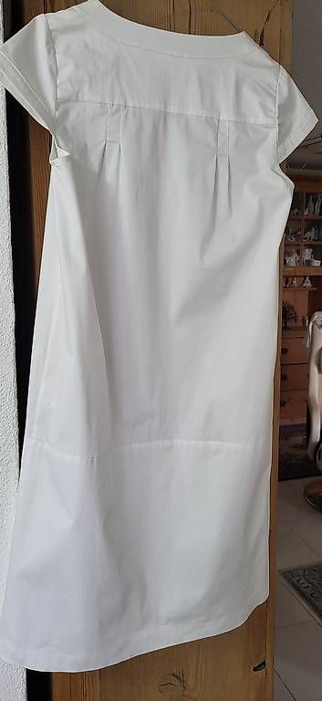 Vestiti: Elegantes Kleid der Marke SARAR 40 – Usato da Zizers venduto da Roosi1 5