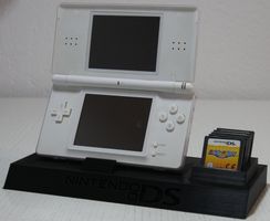 Regalaufsteller Ständer für Nintendo DS und 5 Spiele