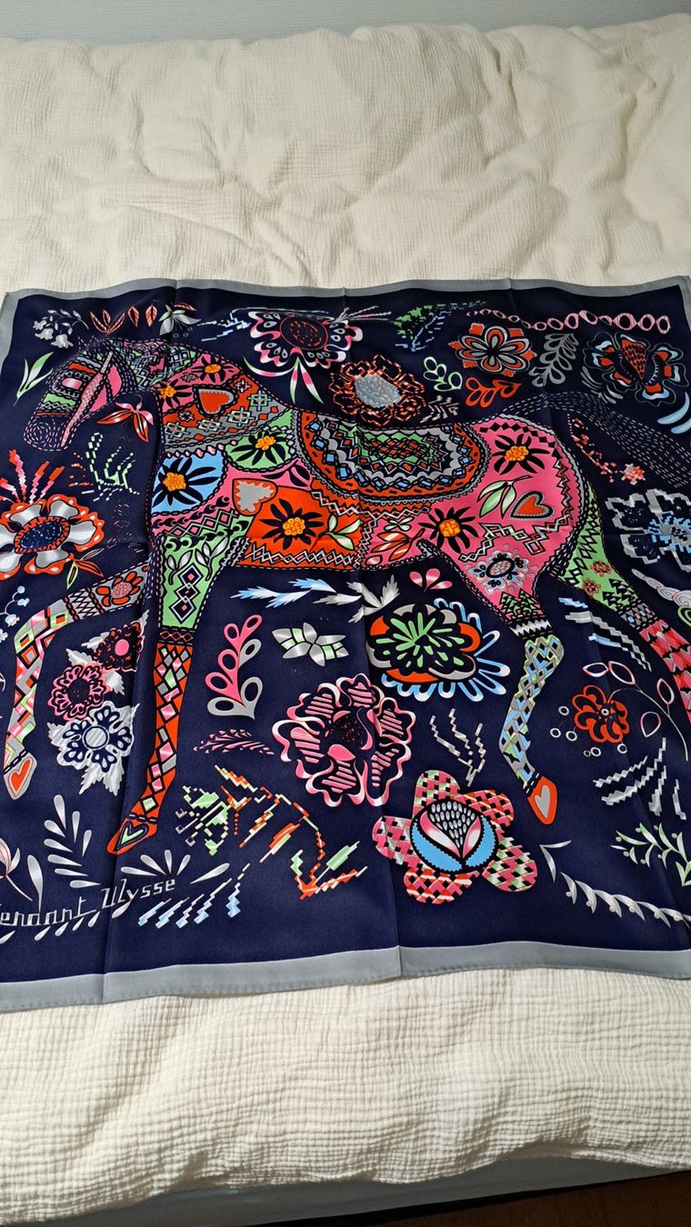Foulard Vintage Thème équestre, Multicolore, Soie/Satin, état Très Bon