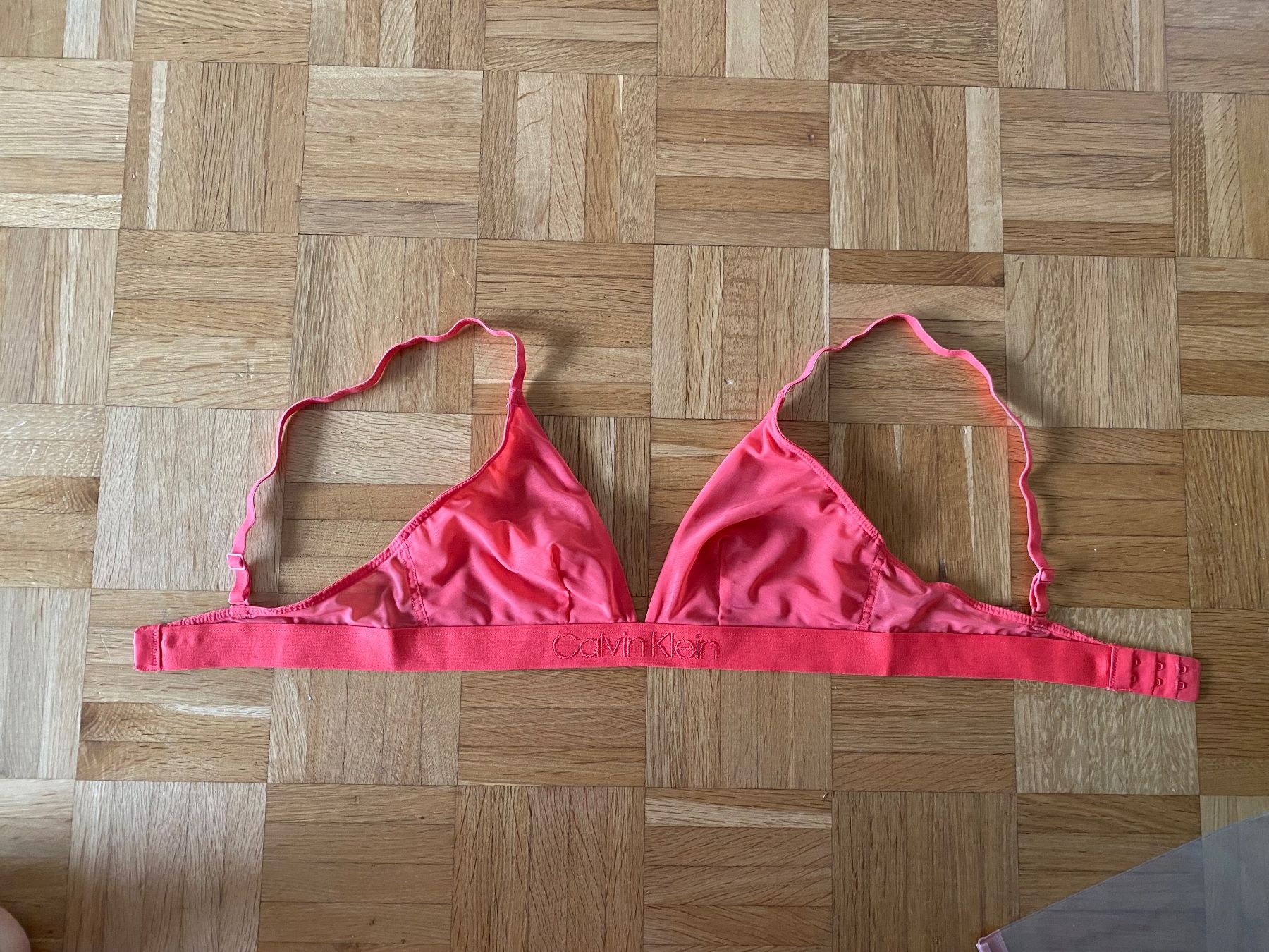 Calvin Klein Altra biancheria intima: BH Calvin Klein 75B – Usato da Zug venduto da estarthyme 5