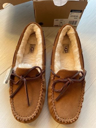 UGG Dakota slippers (40)