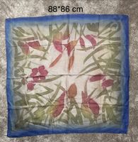 Foulard en soie peint à la main 88x86 cm
