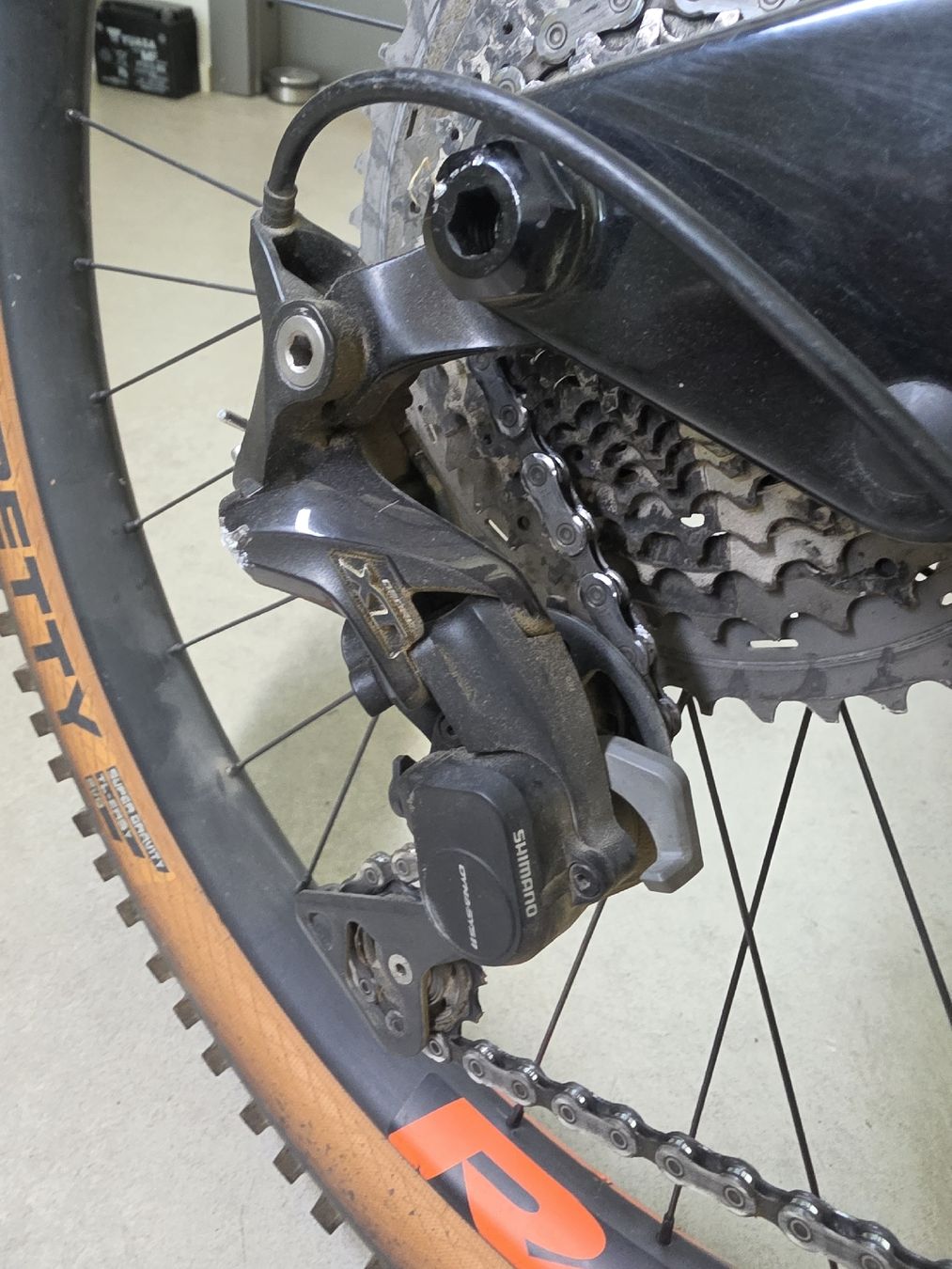 Rocky Mountain Bicycles Vélos: Rocky Mountain Altitude eBike gebraucht – D'occasion à Hüntwangen par Mh18 4