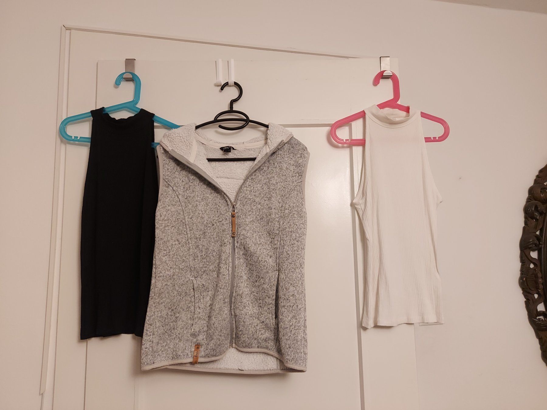 Lots de vêtements: 13 Oberteile – D'occasion à Biel/Bienne par mas_fx95 5