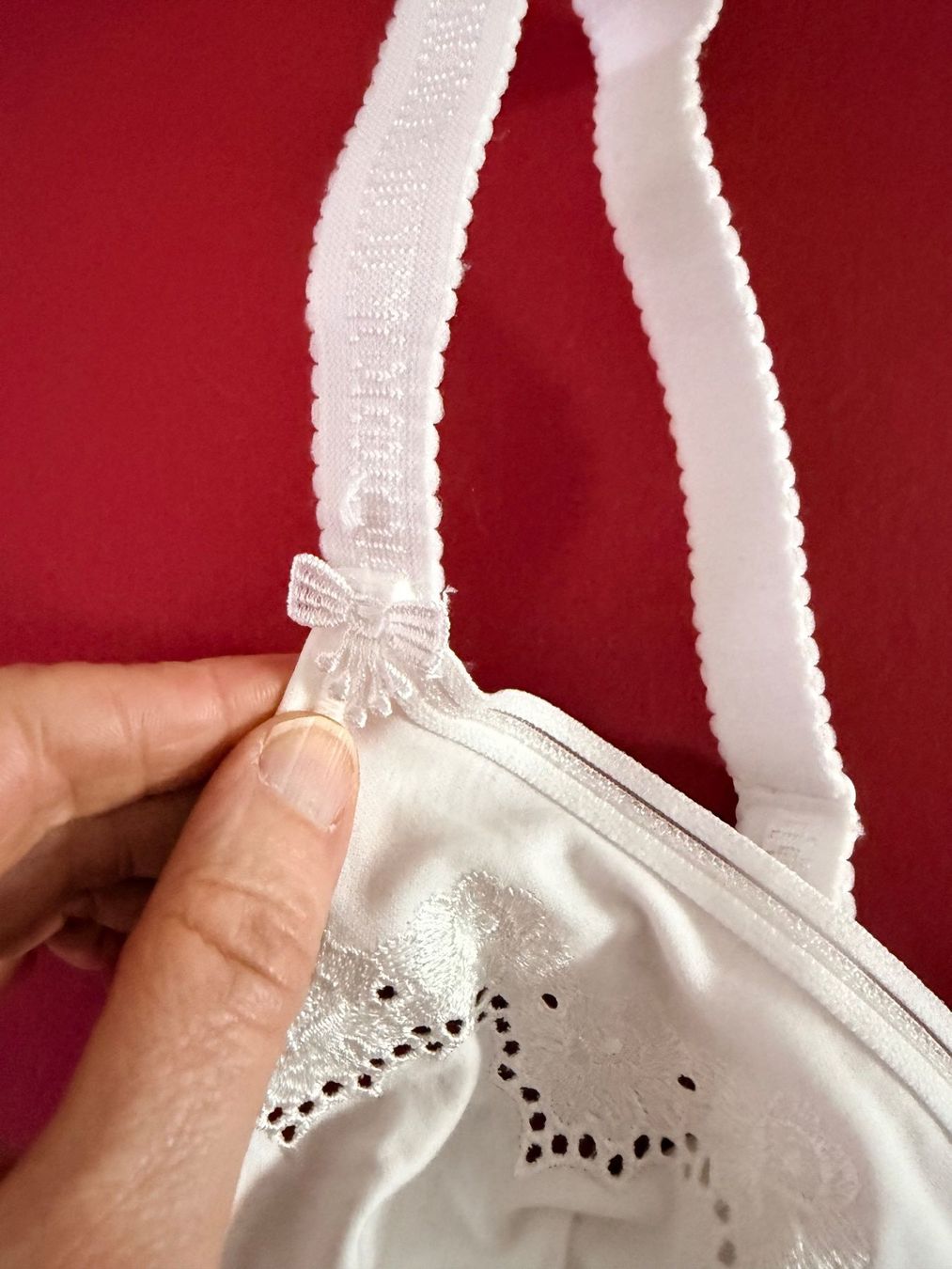 Triumph Altra biancheria intima: TRIUMPH. Bügelloser BH ELASTI CROSS + COTTON, Grösse 80D – Nuovo e nell'imballaggio originale da Rudolfstetten venduto da gst_g7xl 1