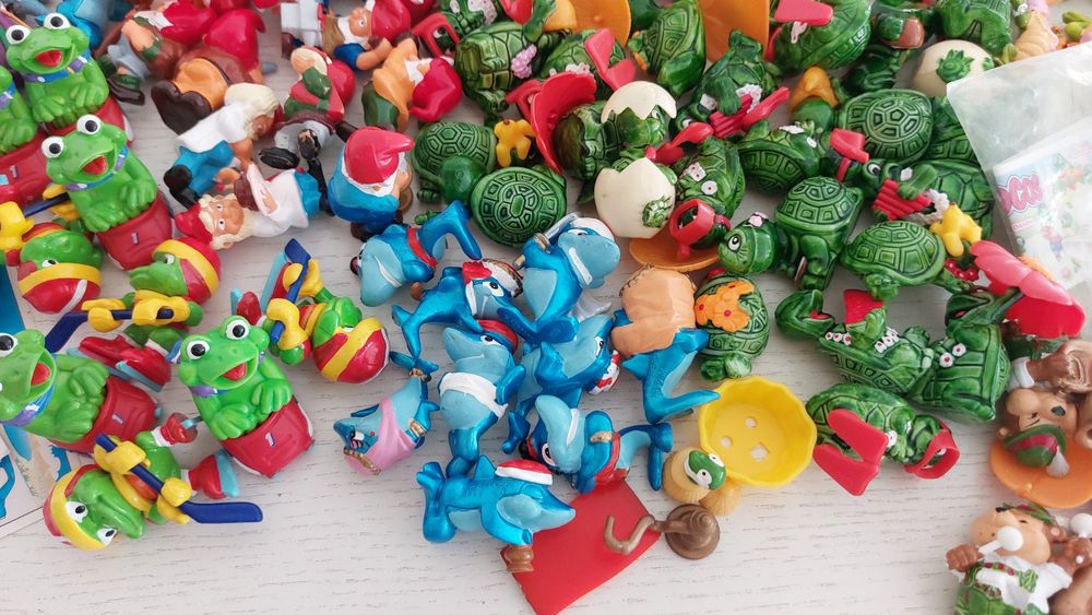 Alte Kinder Überraschungs Eier Ferrero 151 St &amp; Drolly Insel (Gebraucht ...