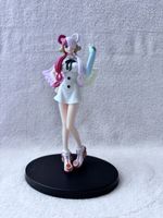 Figurine Uta (one piece Red)