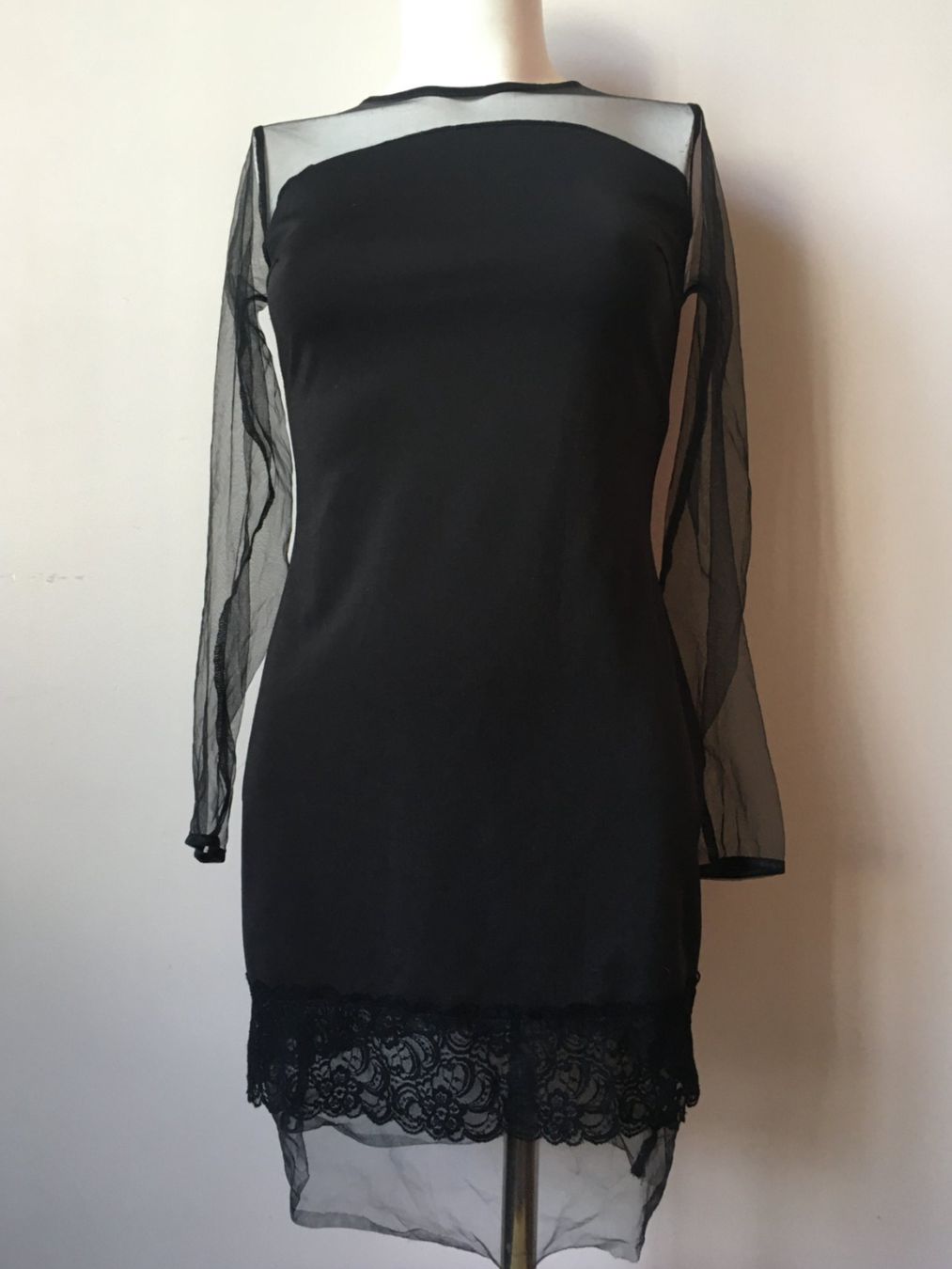 Vestiti: Robe Love Republic noire avec dentelle - M – Usato da Troinex venduto da Irisglo