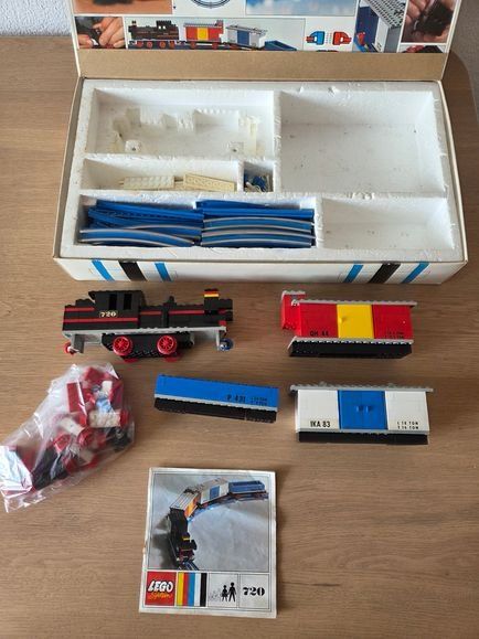 Lego Kit di costruzioni: Lego 720 Eisenbahn Baukasten 12 Volt – Usato da Schenkon venduto da Blech 4