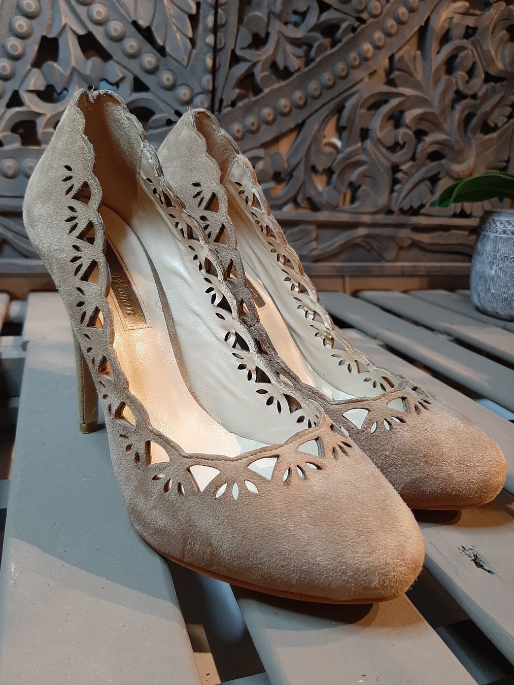 Scarpe da donna: Zara Pumps 38 beige taupe – Usato da Bern venduto da Preloved.Nile.4.Sale