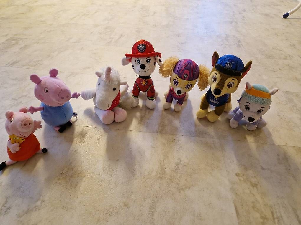 Jouets: Diverse Plüschtiere – D'occasion à Gelterkinden par Eve1711