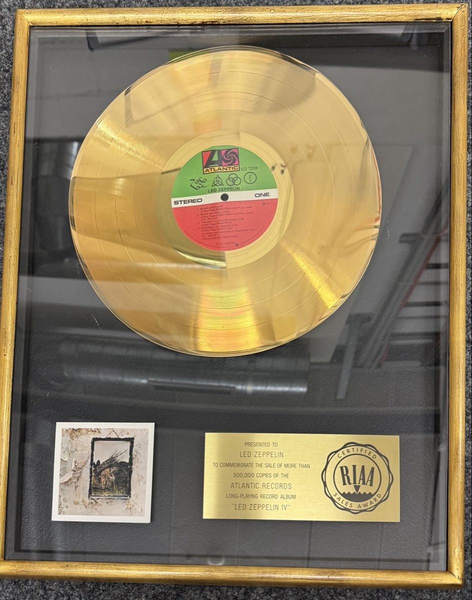 Cartes à collectionner: RIAA Award Led Zeppelin, Led Zeppelin – Neuf (Voir description) à Lausanne par Awards