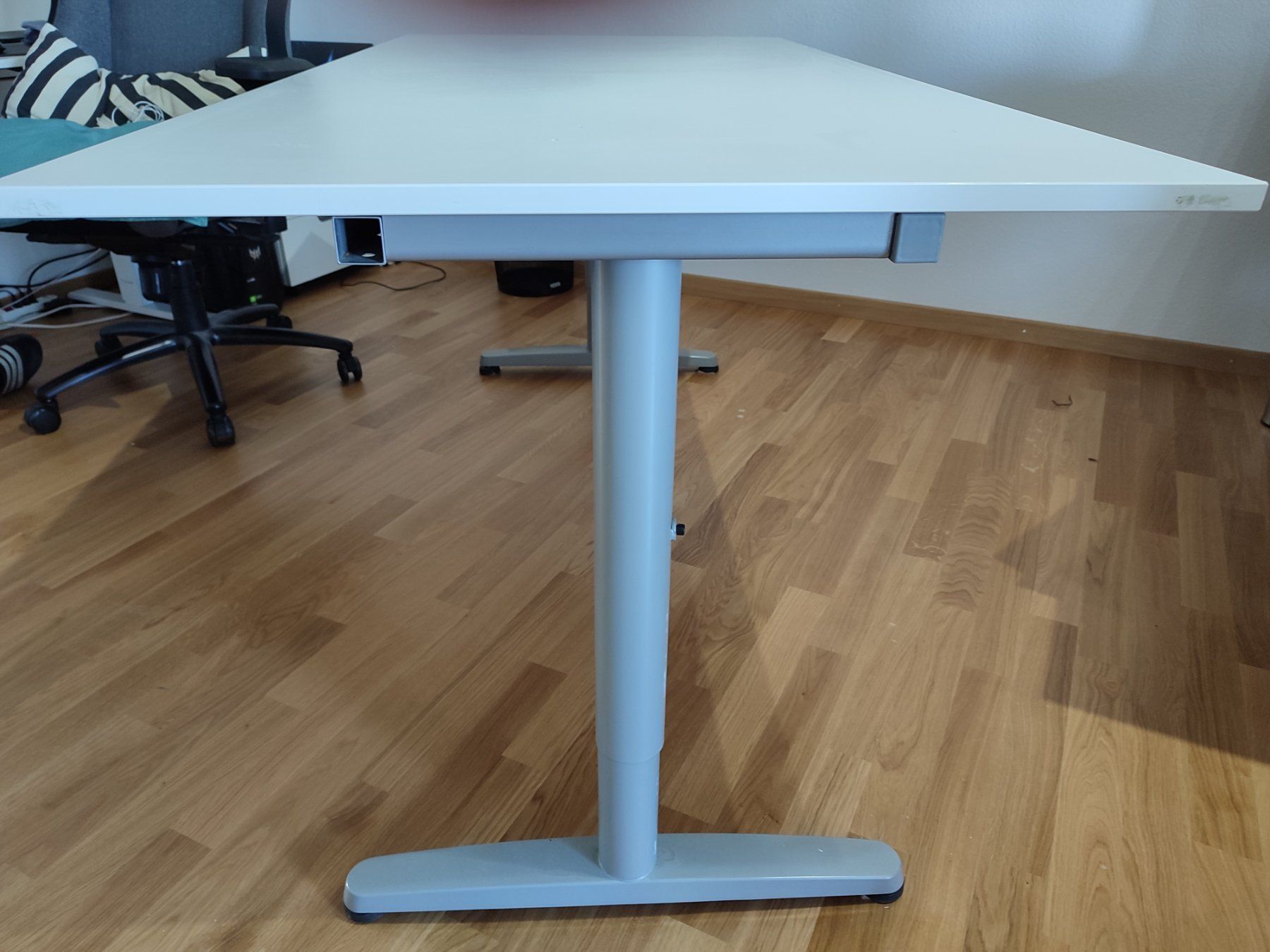 Ikea Schreibtische: Schreibtisch von Ikea – Gebraucht aus Zürich von  1