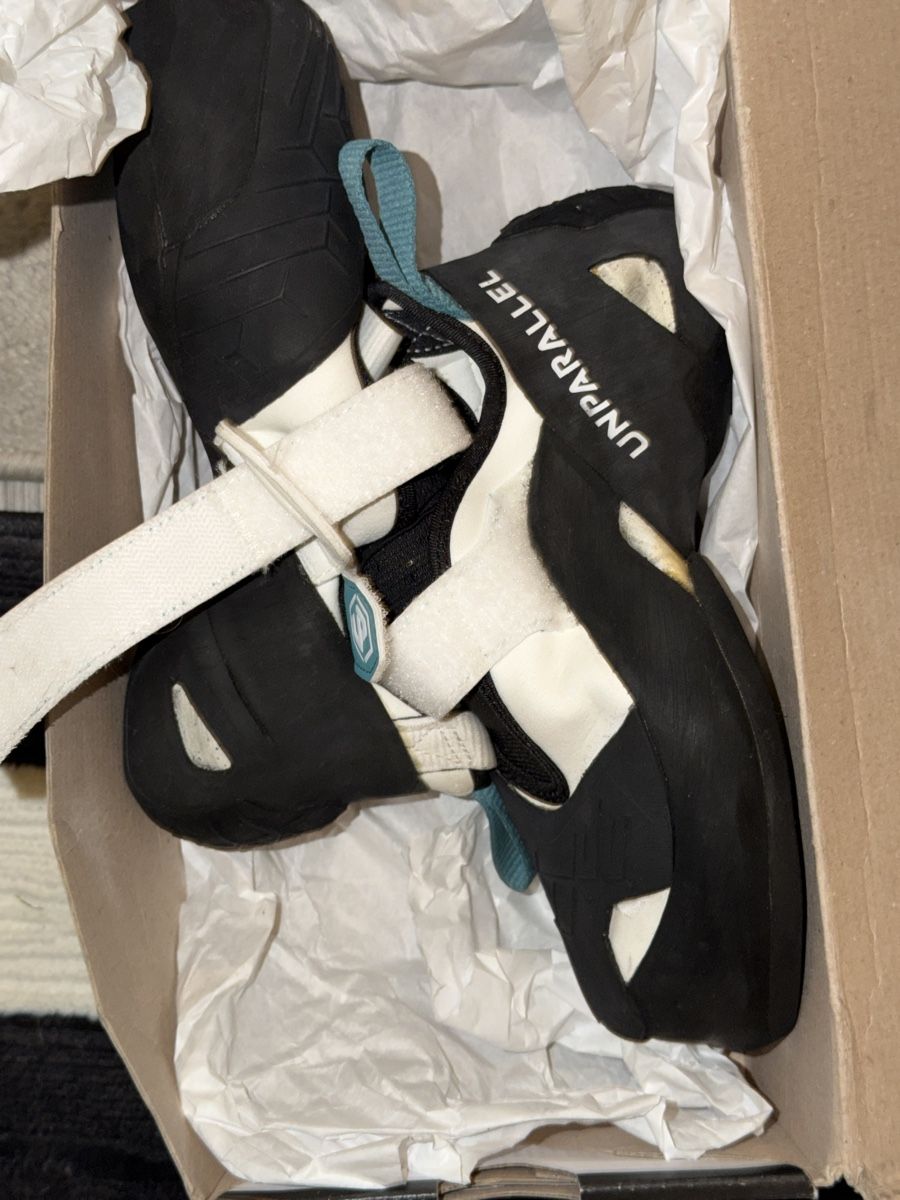Herrenschuhe: Kletterschuhe Unparallel (37/40) – Neu und originalverpackt aus Zürich von Annasstasia