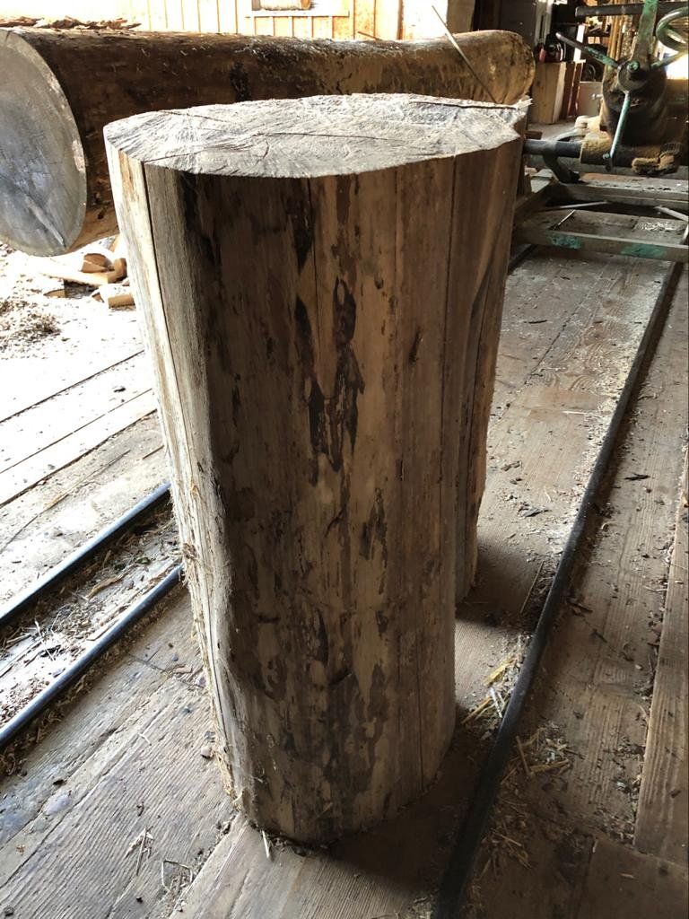Articoli in legno: Rustikaler Holzschemel, Baumstamm, Unikat – Usato da Ebnat Kappel venduto da butterfly60 3