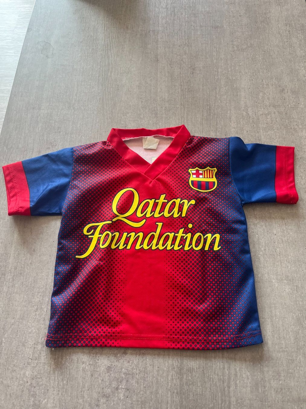 Scarpe, pantaloni & magliette da ginnastica: FC Barcelona Trikot Kinder – Usato da Stein AG venduto da Steve84