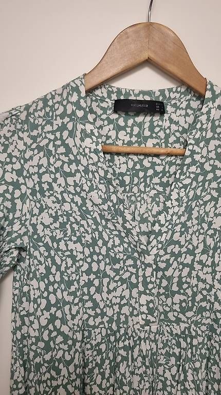 Robes: Fließendes Sommerkleid – D'occasion à Zürich par loo_nhk8 3