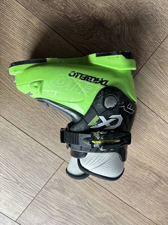 Scarpe per ragazzi: Skischuh Grösse 25.5 zu verkaufen  – Usato da Homberg b. Thun venduto da MarinaWyttenbach