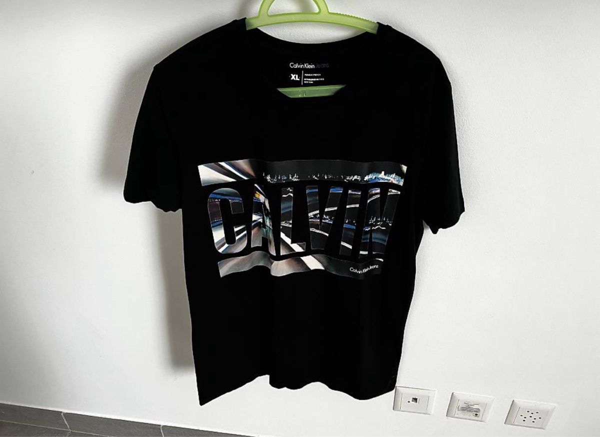 Calvin Klein T-shirt: maglietta calvin klein – Usato da Pregassona venduto da beatricee0