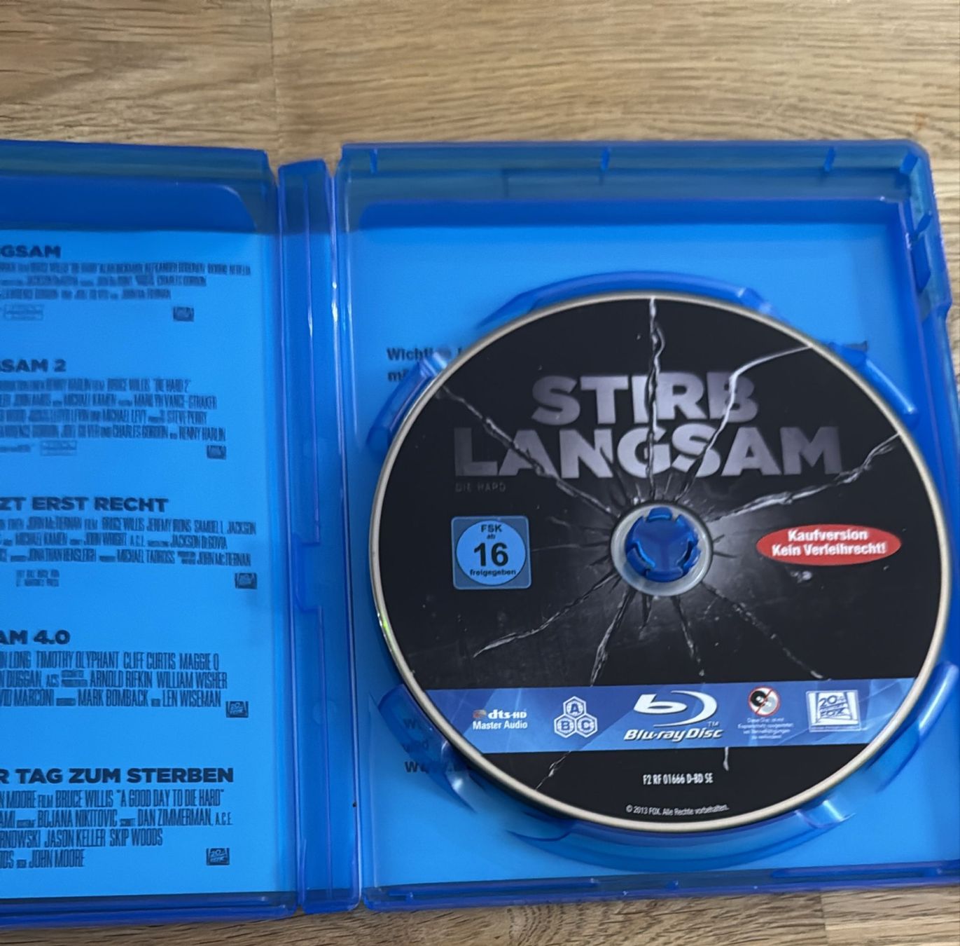 Alle DVDs: STIRB LANGSAM COLLECTION BLU-RAY – Gebraucht aus Zürich von freioccasionen 3