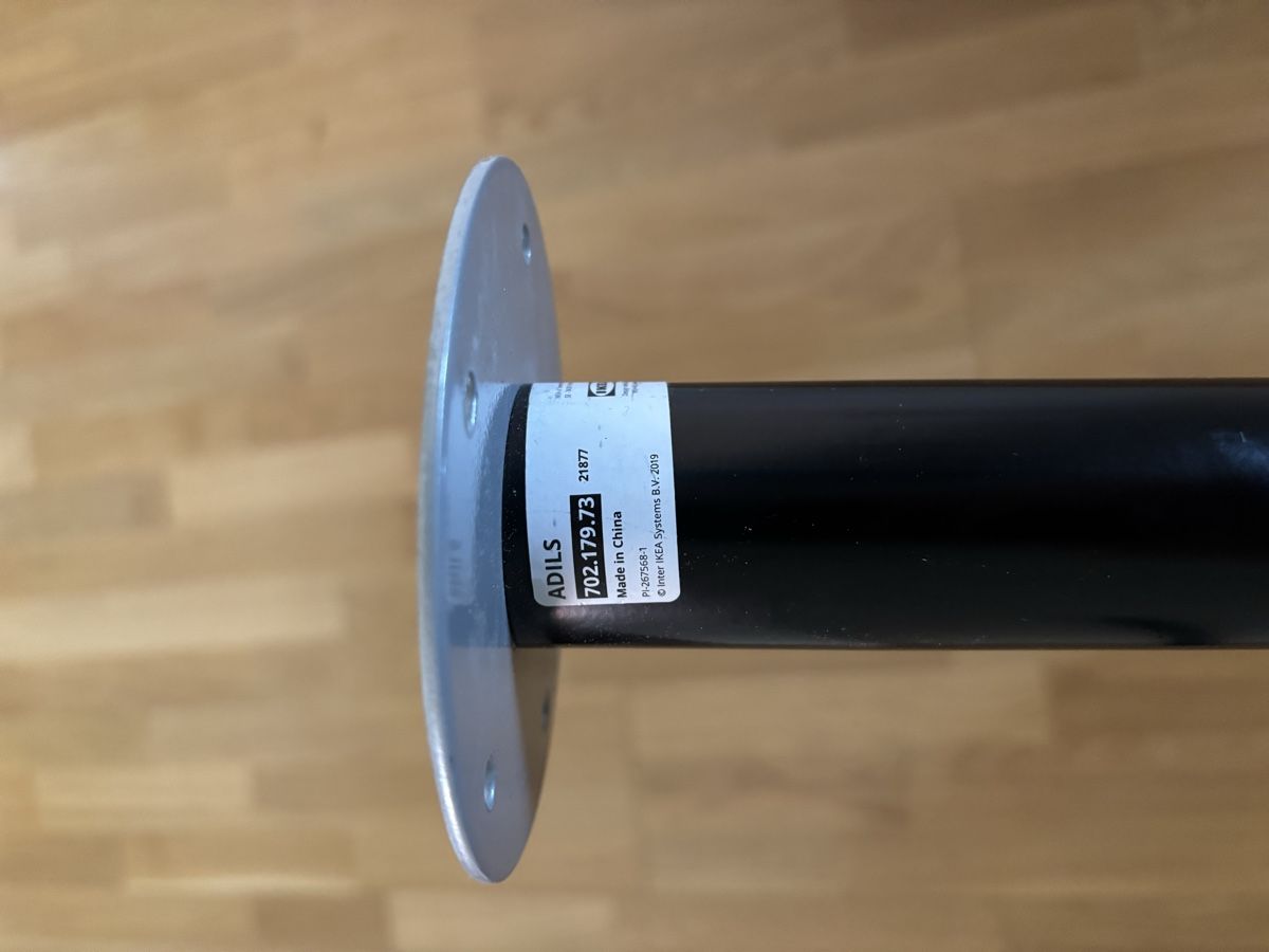 Scrivanie: IKEA Tischplatte & 2er Set Tischbeine – Usato da Allenwinden venduto da clamel 3