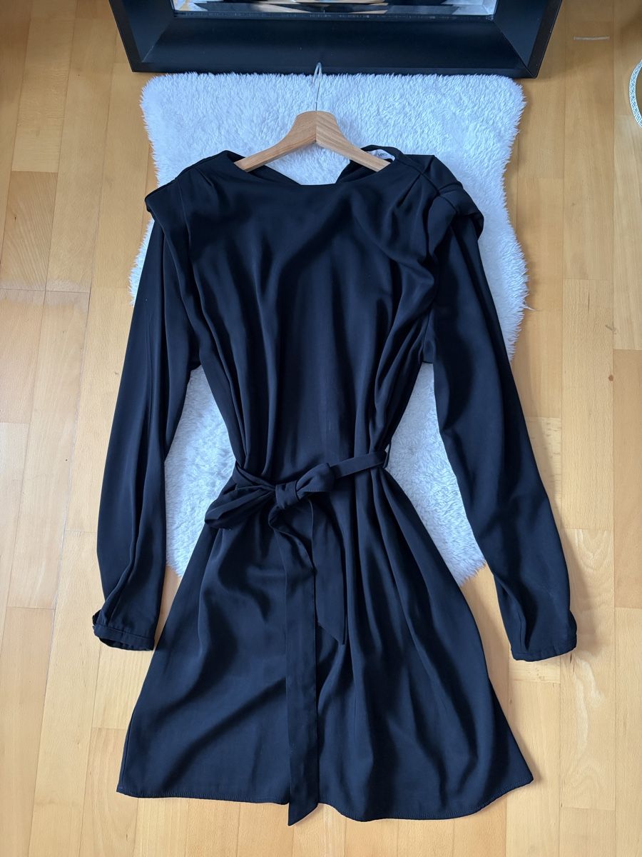 Mango Vestiti: Black long sleeve dress Mango – Usato da Zürich venduto da Abu95 6