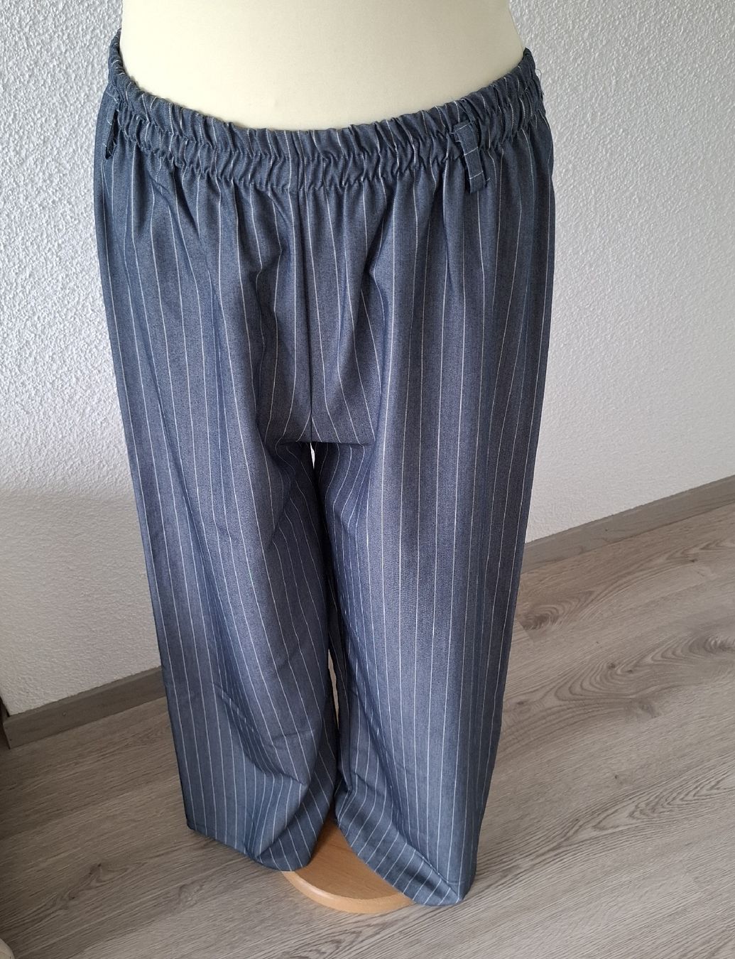 Hosen: Weite, leichte Hose, Grösse S, neu – Neu und originalverpackt aus Emmen von Tigerlady 2