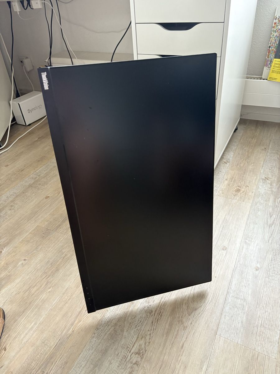 Lenovo Monitor: PC Bildschirm Lenovo – Usato da Dulliken venduto da wma1 6