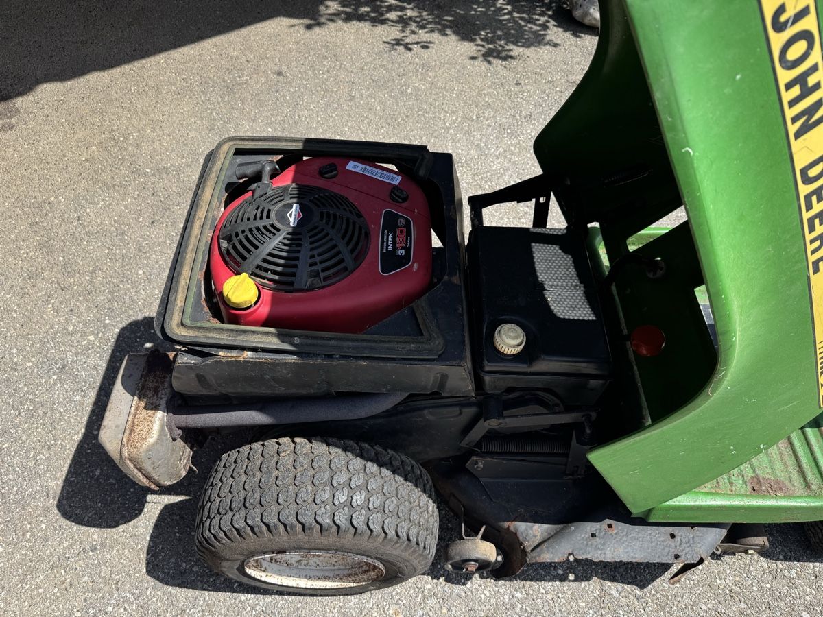 John Deere Tagliaerba: Tracteur tondeuse John Deere 68 – Difettoso da St-Légier-Chiésaz venduto da spe_ndg5 7