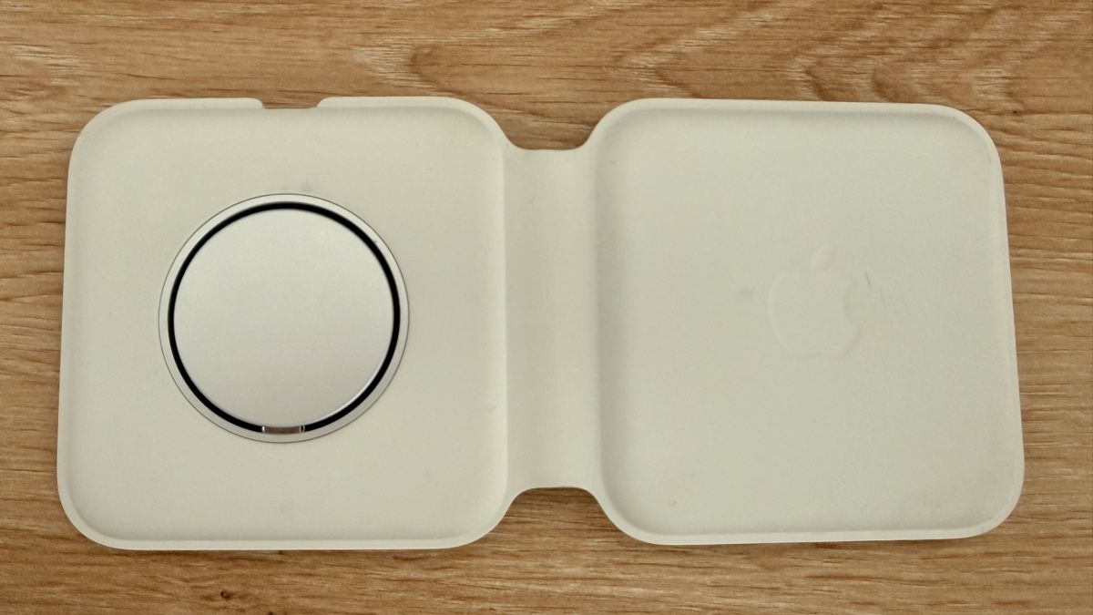 Apple Chargements: Apple MagSafe Duo Charge – D'occasion à Blumenstein par Thunerin_1987