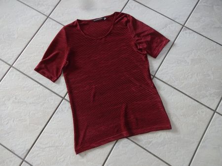 Schönes Shirt/House Of Grace