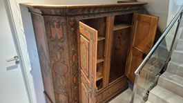Original handbemalter Bauernschrank von 1785