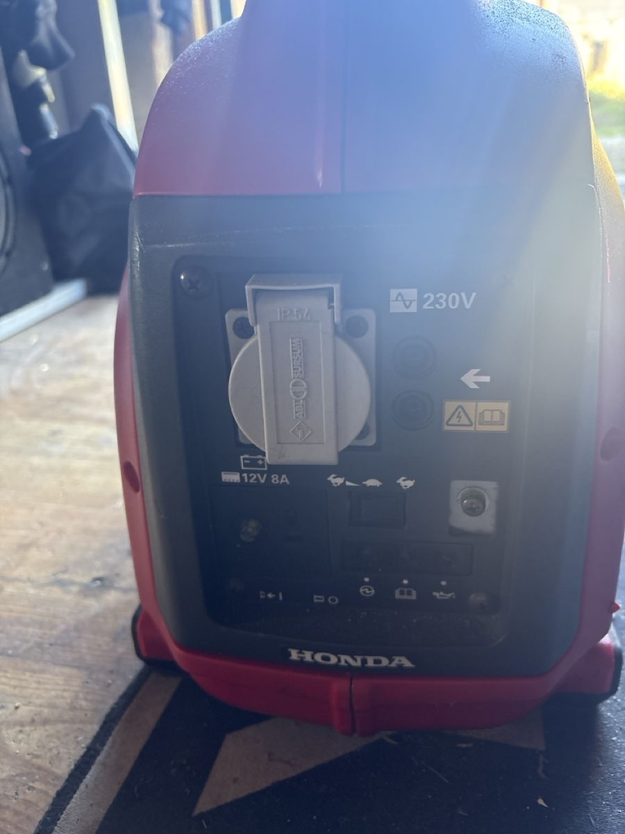 Générateurs de courant: Honda Generator  – D'occasion à Wangen an der Aare par Nicu0520 1