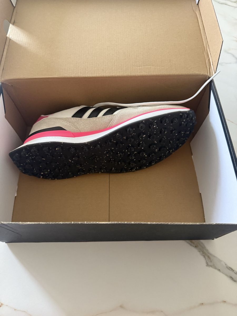Scarpe da donna: Wunderschöner Adidas Damenturnschuh – Usato da Meilen venduto da Maria7137 4