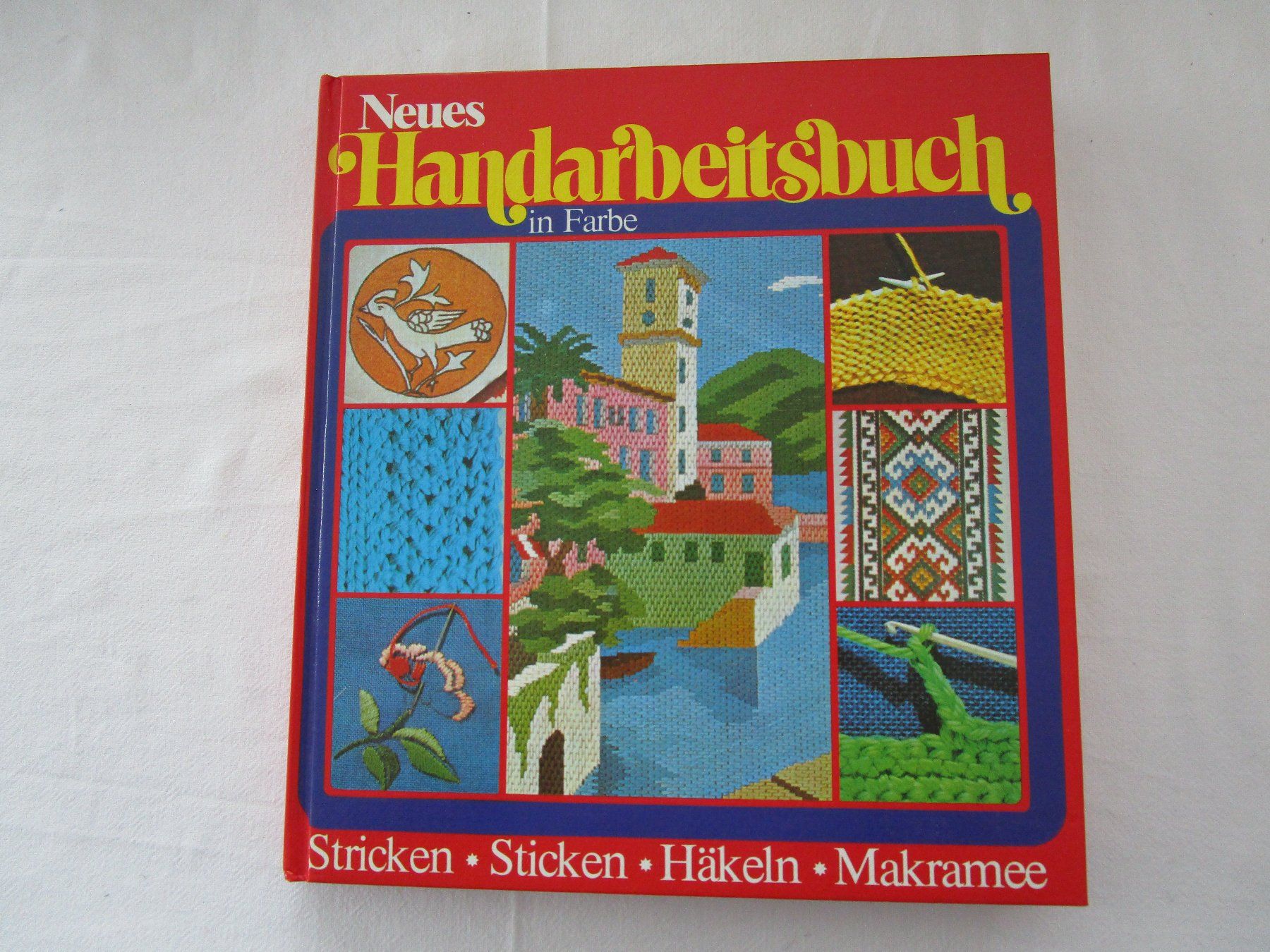Livres: Handarbeitsbuch – D'occasion à Grenchen par Uhus15